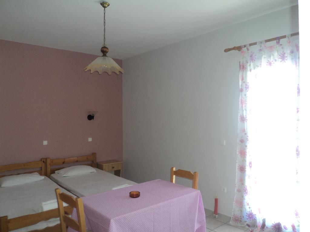 Erminia Studios Mousata Room photo